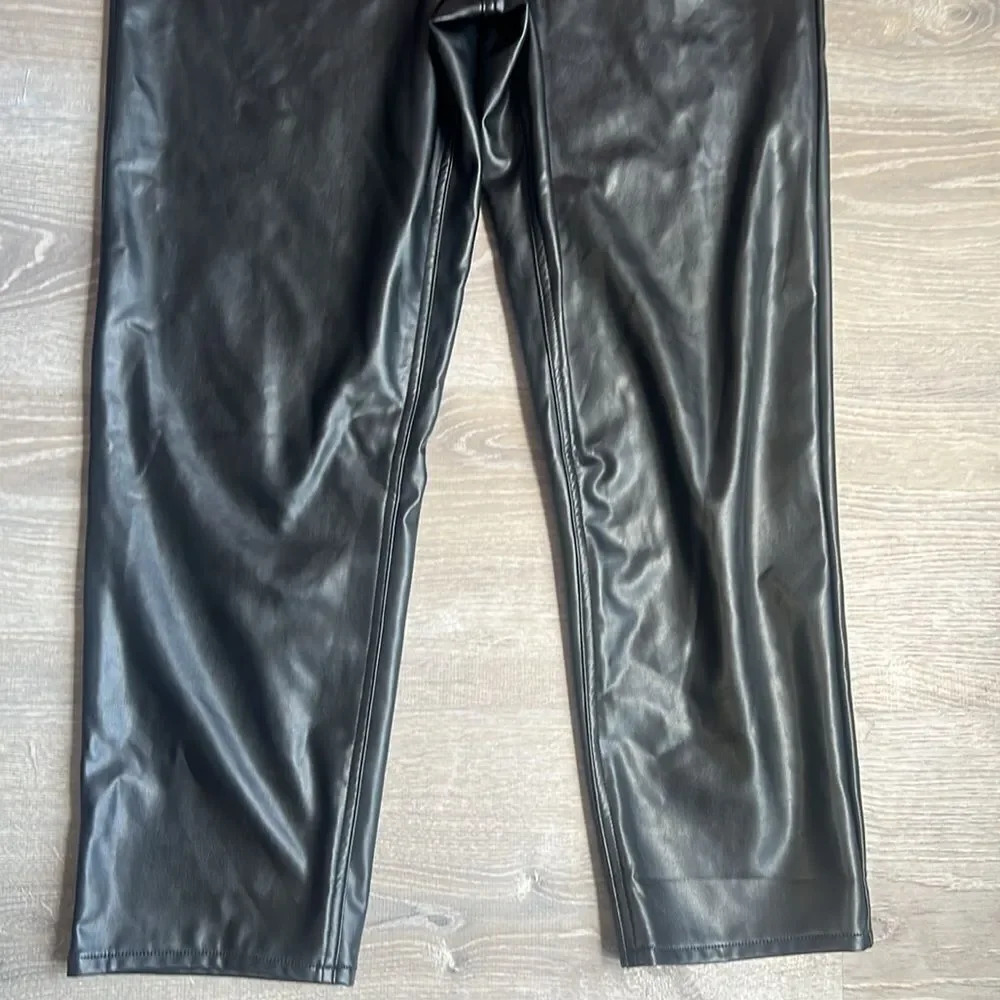 Abercrombie & Fitch The Ankle Straight Ultra High Rise vegan leather - Picture 6 of 12